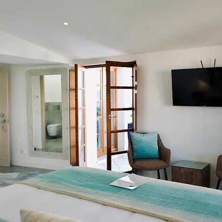 Eleven, Boutique Luxury House & Garden Oda ve Kahvaltı Boliqueime