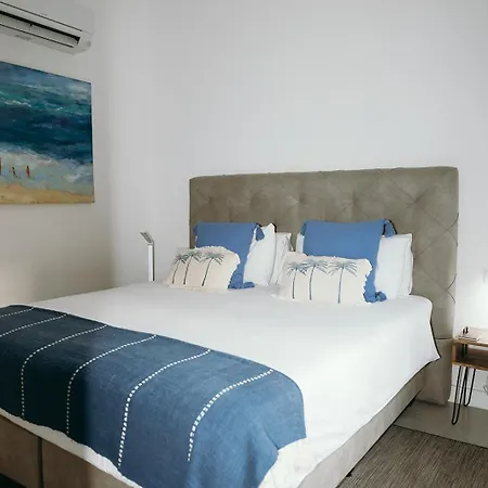 Eleven, Boutique Luxury House & Garden Alojamento de Acomodação e Pequeno-almoço Boliqueime