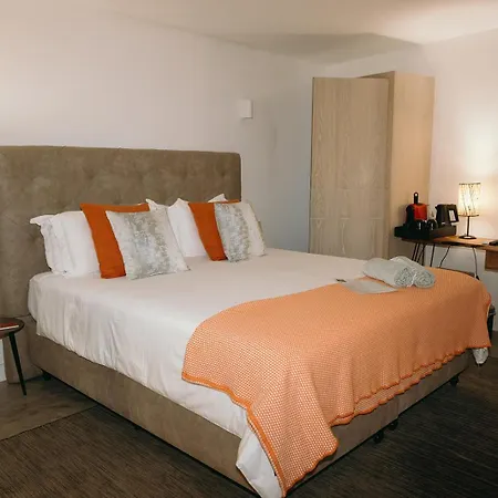 Eleven, Boutique Luxury House & Garden