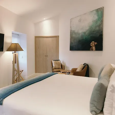 Eleven, Boutique Luxury House & Garden