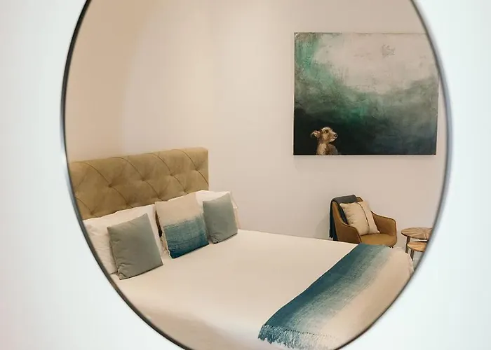 Bed & Breakfast Eleven, Boutique Luxury House & Garden Boliqueime