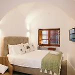 Eleven, Boutique Luxury House & Garden