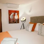 Eleven, Boutique Luxury House & Garden Boliqueime