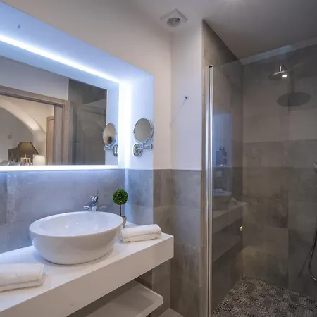 Eleven, Boutique Luxury House & Garden Frühstückspension Boliqueime