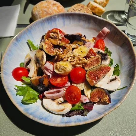 Eleven, Boutique Luxury House & Garden