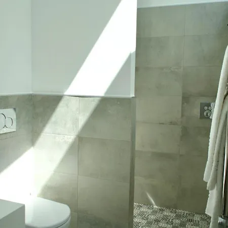 Frühstückspension Eleven, Boutique Luxury House & Garden