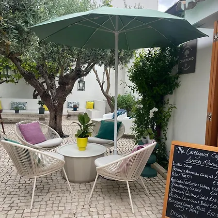 Eleven, Boutique Luxury House & Garden