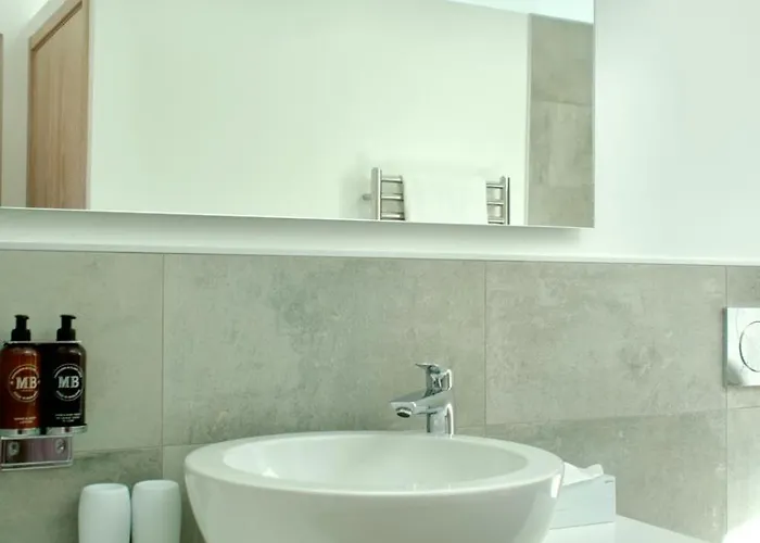 Eleven, Boutique Luxury House & Garden Frühstückspension 4*