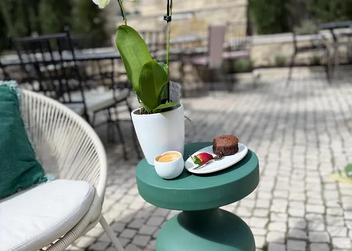 Frühstückspension Eleven, Boutique Luxury House & Garden 4*