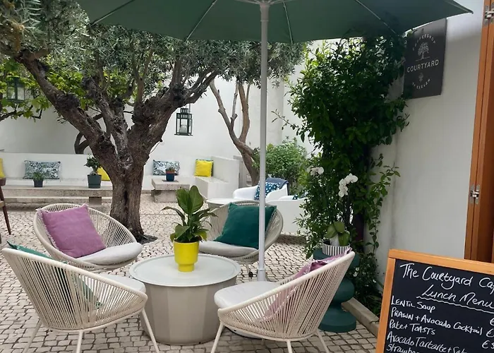 Eleven, Boutique Luxury House & Garden