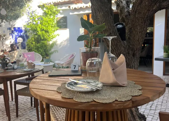 Eleven, Boutique Luxury House & Garden Frühstückspension 4*