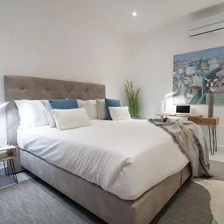 Eleven, Boutique Luxury House & Garden *