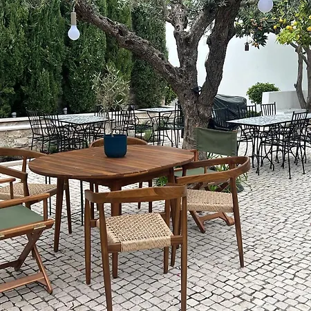 Eleven, Boutique Luxury House & Garden 住宿加早餐酒店 4*