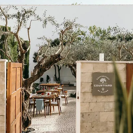 Eleven, Boutique Luxury House & Garden