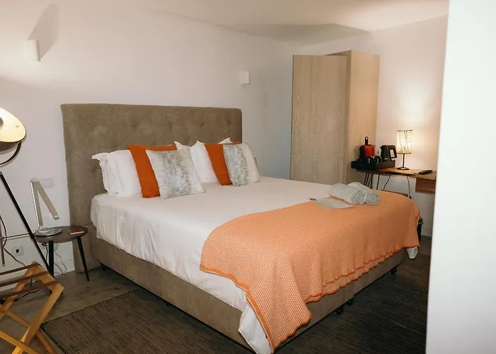 Eleven, Boutique Luxury House & Garden